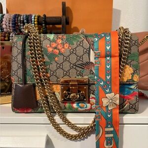 Gucci Gold Shoulder Bag with Iconic Design